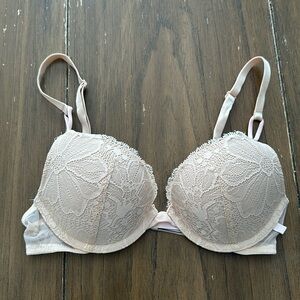 Victoria’s Secret push up bra 32B*